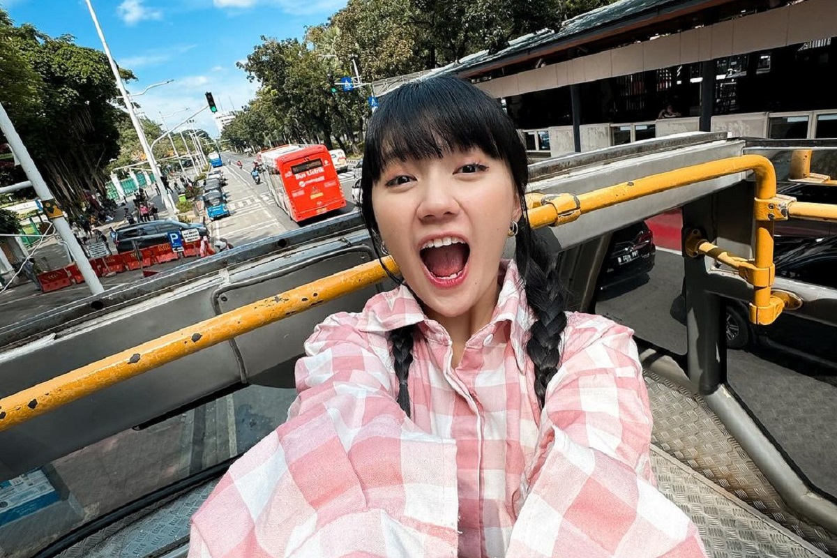 Cerita Cindy Gulla Eks JKT48 Dicuekin di Toko Jam Gara-Gara Pakai Sandal : Okezone Celebrity