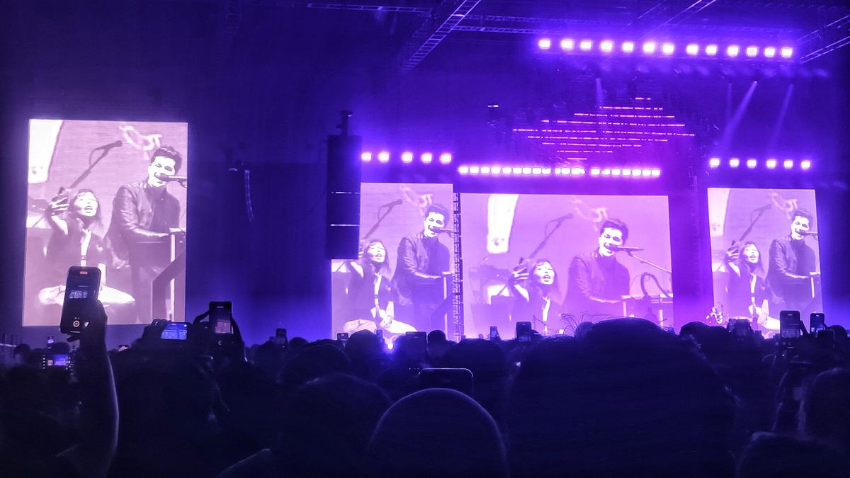 The Script Gelar Konser di Indonesia saat Valentine, Ajak Penonton ke Atas Panggung