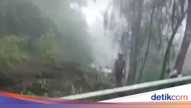 Hati-hati! Jalur Bromo via Ngadas Malang Kembali Putus karena Longsor
