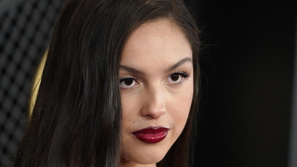 Olivia Rodrigo Dicap Bos Idaman, Biayai Terapi Gratis untuk Tim Turnya hingga Gitaris Sebut Hal Terkeren yang Pernah Dialami
