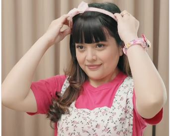 Pakai Poni, Tasya Kamila Nostalgia Jadi Penyanyi Cilik Meski Usianya 32 Tahun : Okezone Celebrity