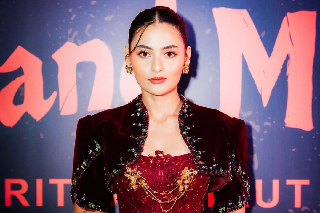 Biodata dan Agama Rachquel Nesia, Aktris Cantik yang Viral karena Dilamar di Makam Sang Ayah : Okezone Celebrity