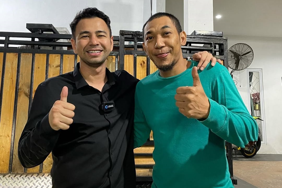 Suami Mpok Alpa Tolak Bantuan Pendidikan Anak dari Raffi Ahmad: Saya Masih Sehat : Okezone Celebrity