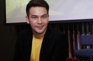 Tersandung Kasus Vape Isi Obat Keras, Jonathan Frizzy: Hidup Saya Hancur : Okezone Celebrity